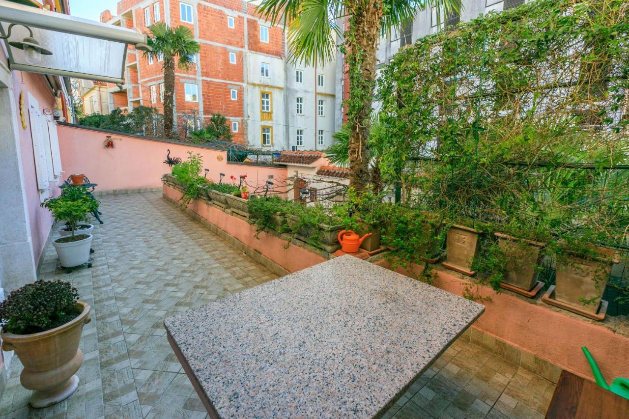 Apartments Villa 7 Crikvenica Bagian luar foto