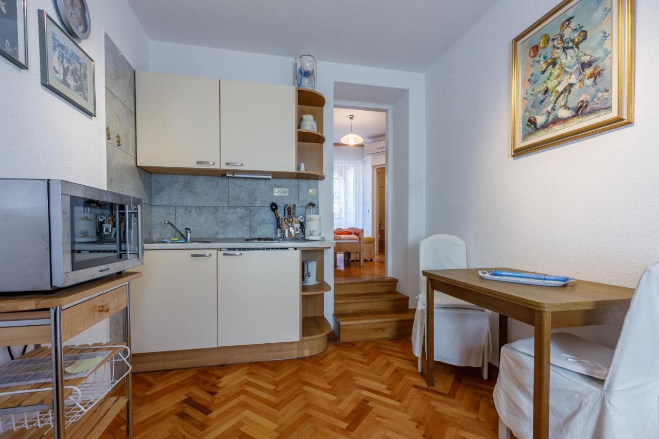 Apartments Villa 7 Crikvenica Bagian luar foto